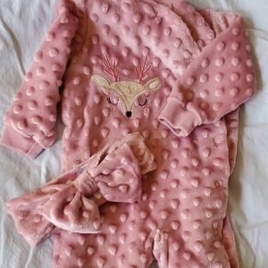 Chick pea 0-3 month onesie